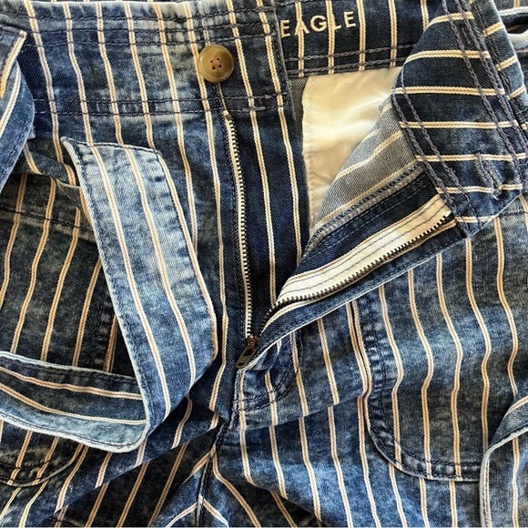 American Eagle Blue White Striped Belted High Rise Shorts 10 Festival Coastal - Picture 2 of 10